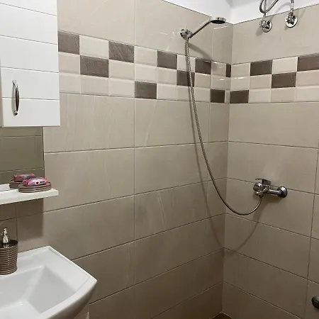 Xhani Lägenhet Sarandë