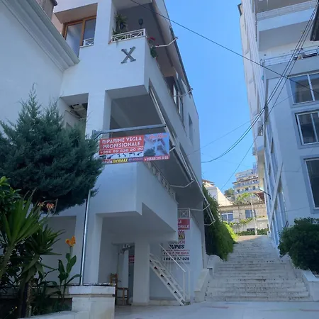 Xhani *
