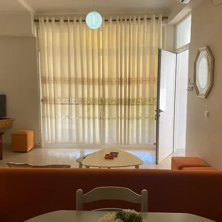Xhani Σαράντα