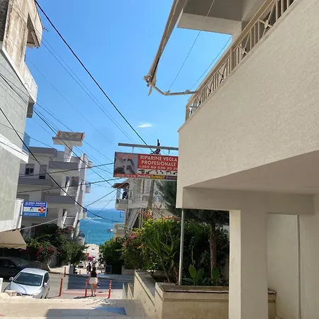Apartment Xhani *