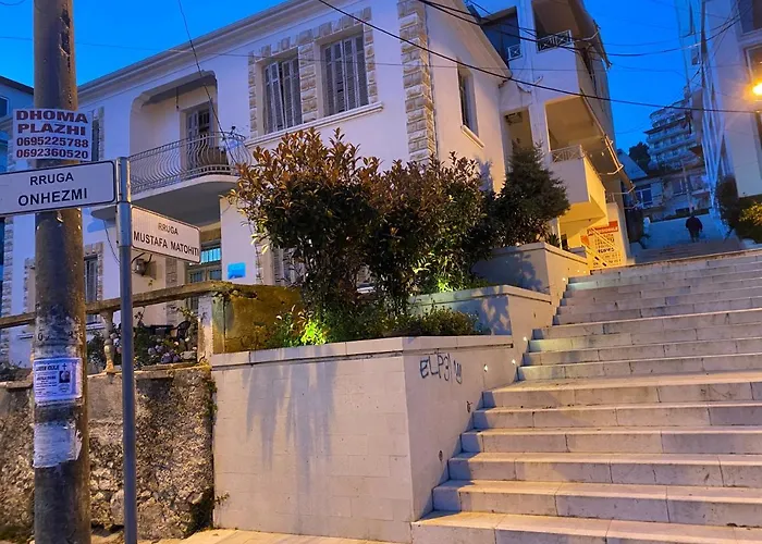 Xhani Sarande